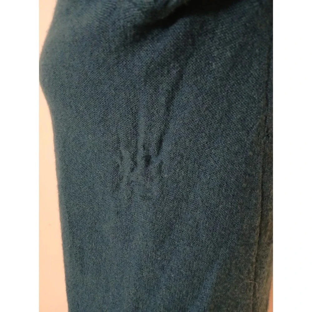 Olivia & Grace Cashmere Sweater Teal Blue Crew Neck Back Zip  Medium FLAWED